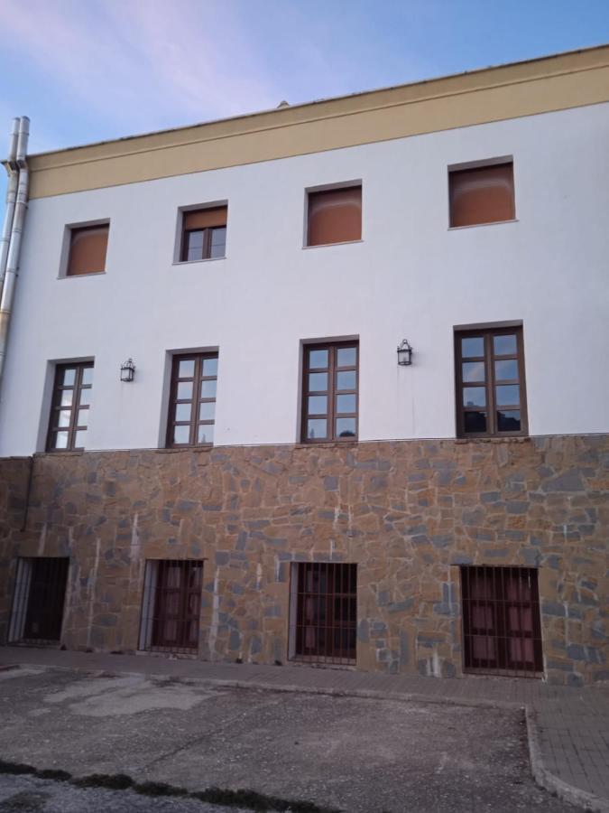 Apartamentos Refugio Del Viajero Parauta Extérieur photo